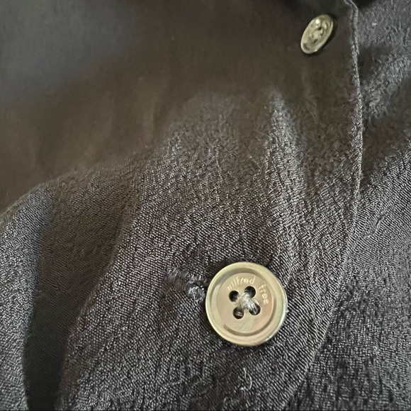 Wilfred Free collared two button crop top - Picture 8 of 9